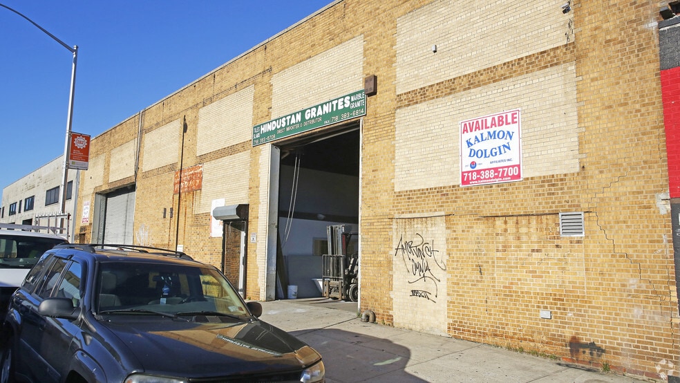 237 Russell St, Brooklyn, NY for lease - Building Photo - Image 3 of 5