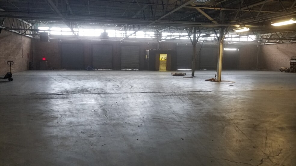 110 One Genesis Way, Spruce Pine, NC for sale - Interior Photo - Image 3 of 10