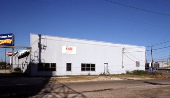 Gulf Freeway Frontage Redevelopment - Entrepôt