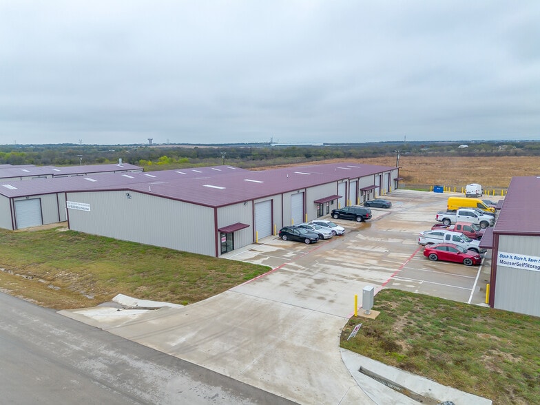 4580 J D Mouser Pky, Alvarado, TX à louer - Photo du bâtiment - Image 2 de 18