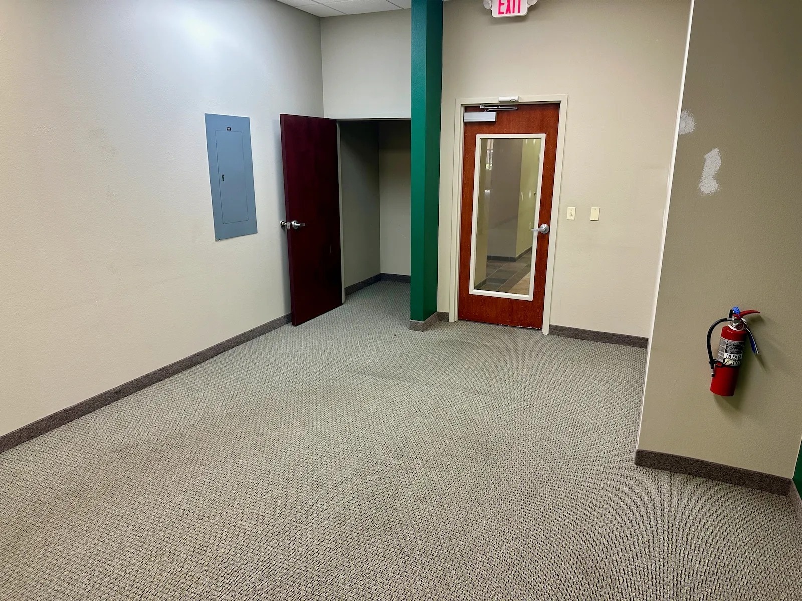 1930 SW 38th Ave, Ocala, FL for lease Interior Photo- Image 1 of 8