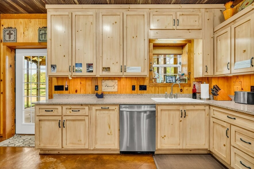 5497 MS-12 Hwy, Sturgis, MS for sale - Building Photo - Image 3 of 23