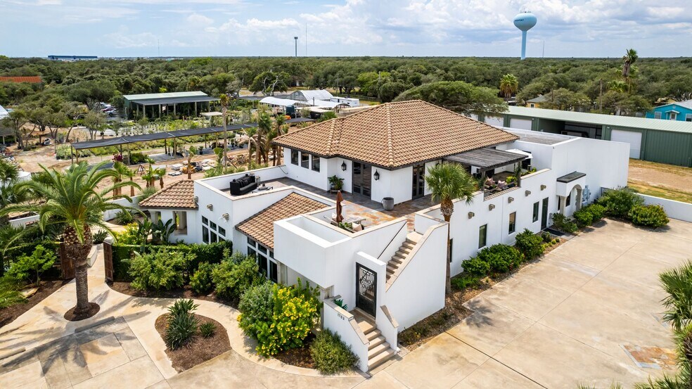 1703 Highway 35 S, Rockport, TX à vendre - Photo du bâtiment - Image 2 de 44