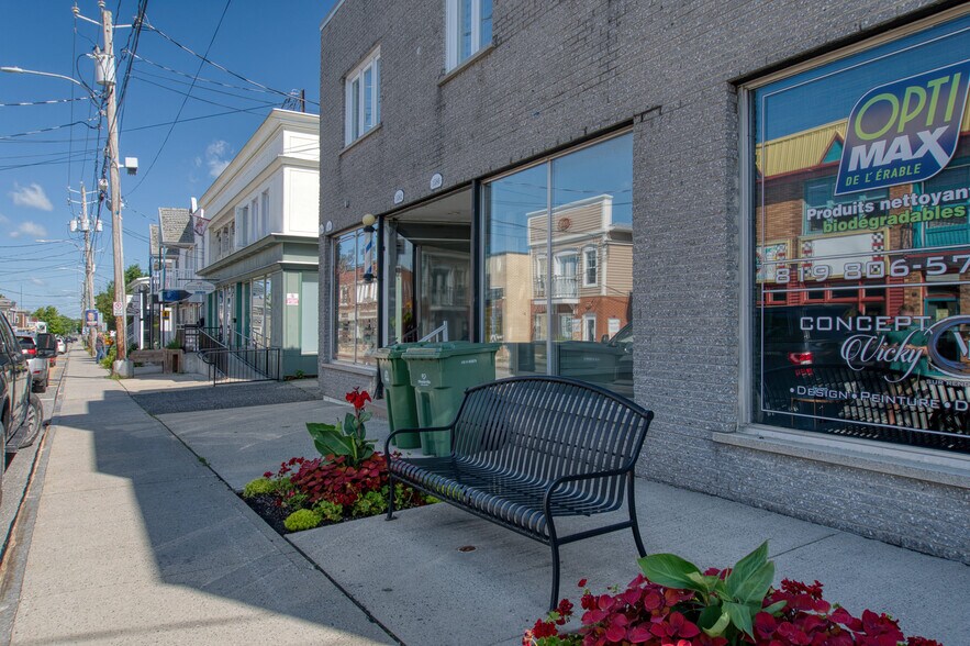 1578 Av Saint-Louis, Plessisville, QC à louer - Photo principale - Image 1 de 12