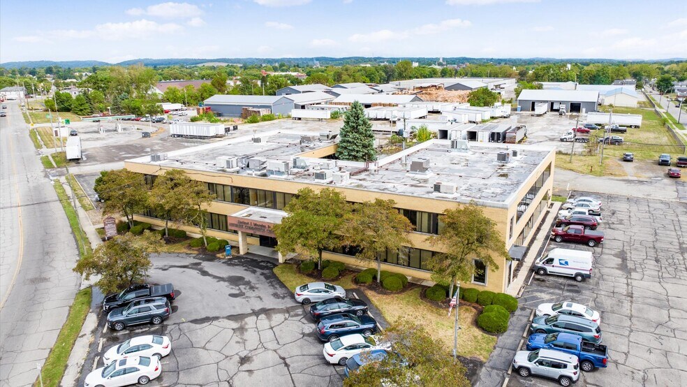 195 Union St, Newark, OH à vendre - Photo du bâtiment - Image 2 de 24