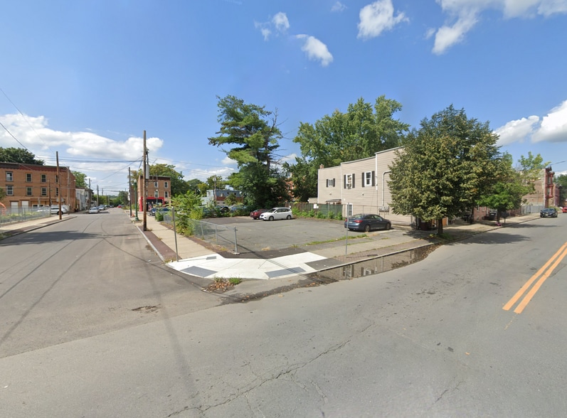 3107 6th Ave, Troy, NY for lease - Primary Photo - Image 1 of 5