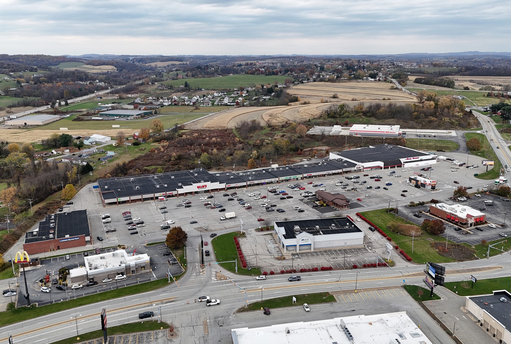 1000-1050 Countryside Plz, Mount Pleasant, PA for lease Building Photo- Image 1 of 8