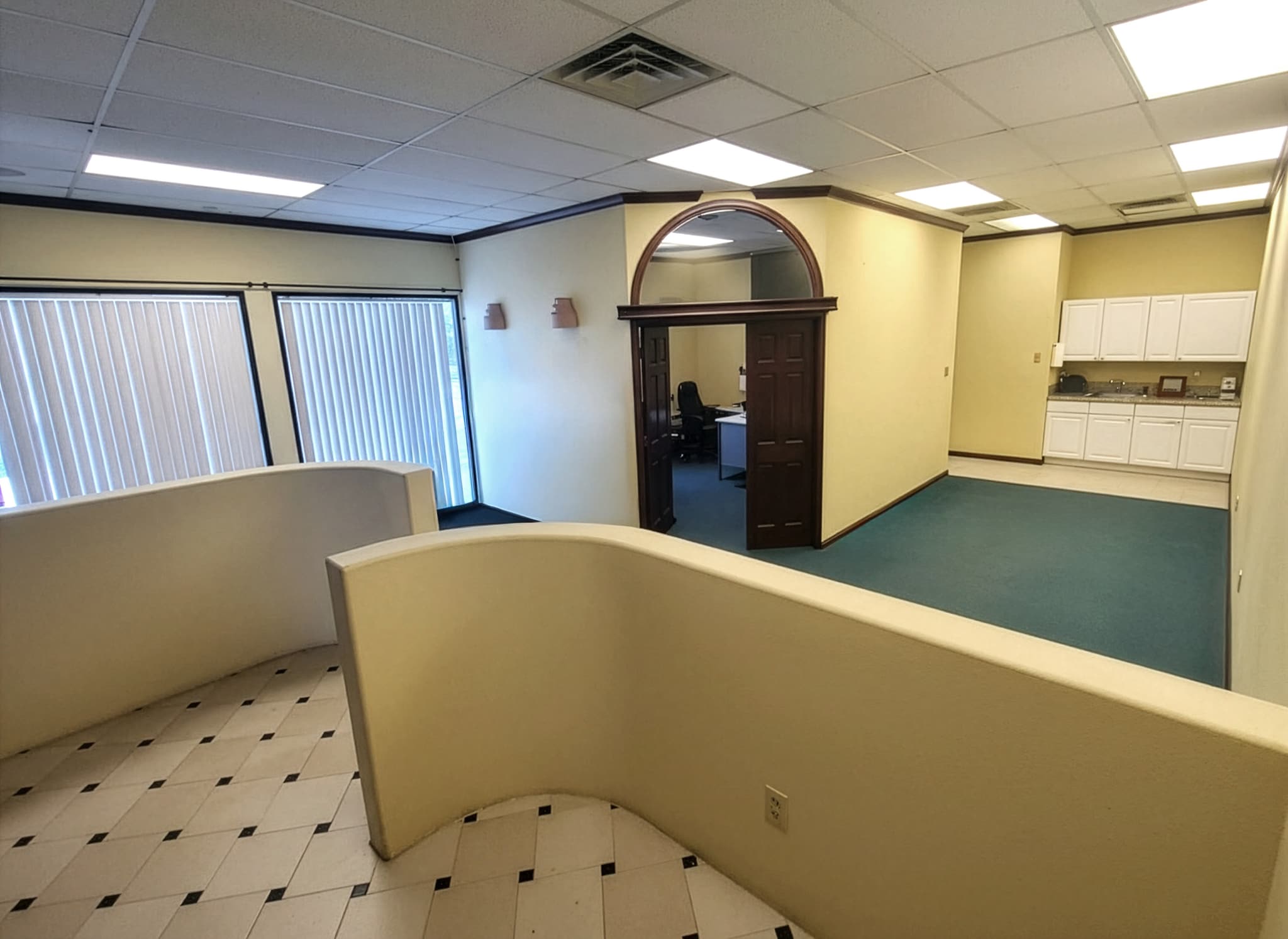 4383 Tujunga Ave, Studio City, CA for lease Interior Photo- Image 1 of 7