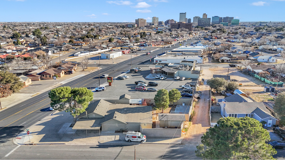 1509 N Big Spring St, Midland, TX à vendre - Photo du bâtiment - Image 3 de 31