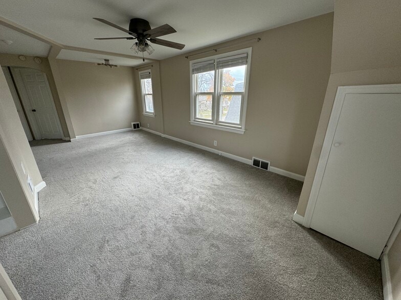 548 Prairie Ave, Downers Grove, IL for sale - Building Photo - Image 3 of 38