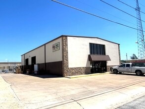 914 Arroyo St, San Angelo, TX for lease Interior Photo- Image 1 of 12