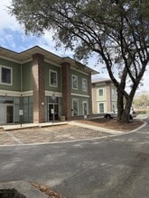 1417 Stuart Engals Blvd, Mount Pleasant, SC à louer Photo intérieure- Image 1 de 20