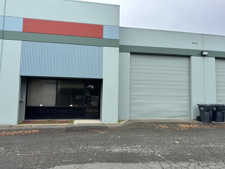 1070 Horizon Dr, Fairfield, CA for sale - Building Photo - Image 1 of 9