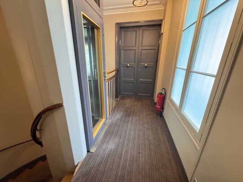 Rue Godot De Mauroy, Paris à louer - Hall d’entrée - Image 2 de 6