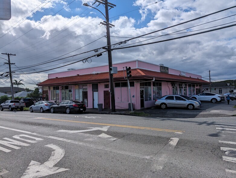 2101 N School St, Honolulu, HI à louer - Photo du bâtiment - Image 2 de 2