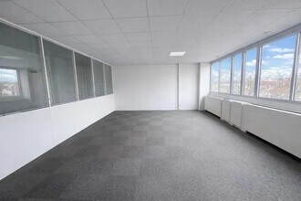 20 Boulevard Eugène Deruelle, Lyon for lease Interior Photo- Image 1 of 12