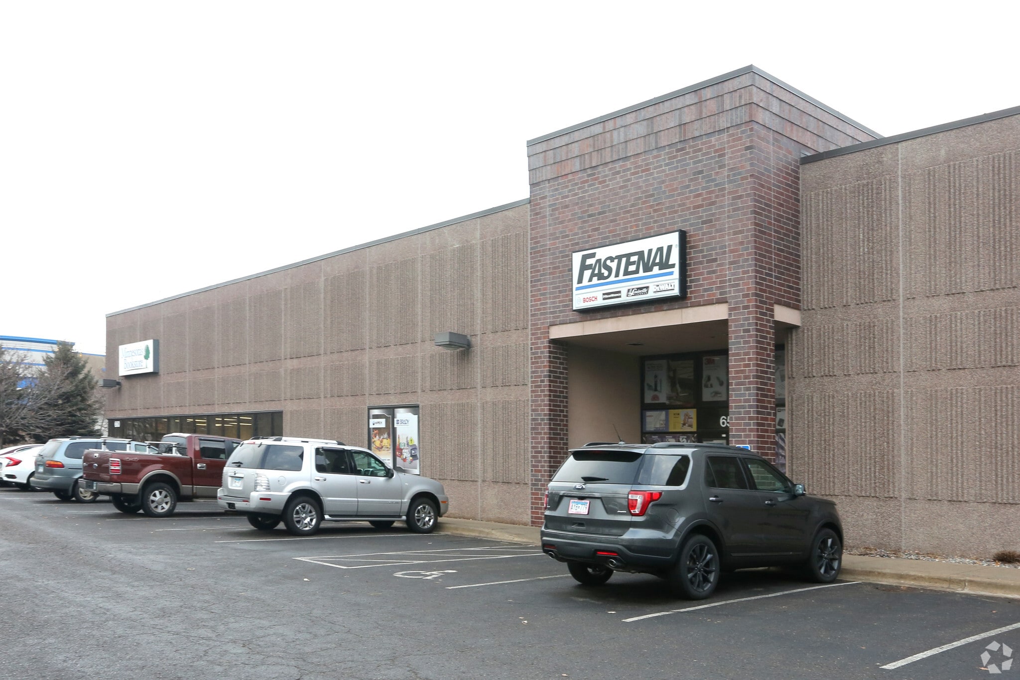 640-660 Olive St, Saint Paul, MN for lease Primary Photo- Image 1 of 4