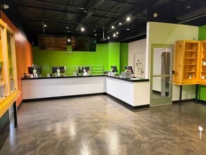 32767 Woodward Ave, Royal Oak, MI for lease Interior Photo- Image 2 of 7