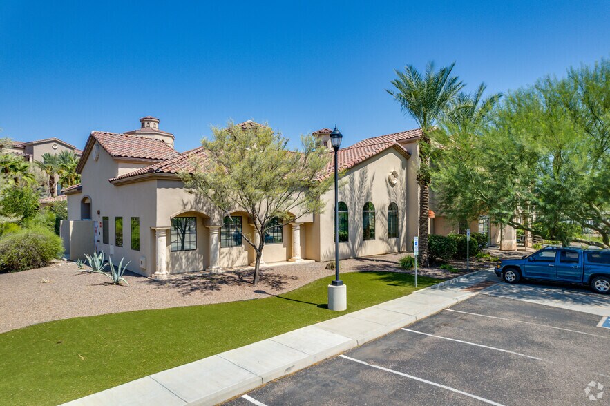 7410 N Zanjero Blvd, Glendale, AZ à louer - Photo du bâtiment - Image 2 de 7