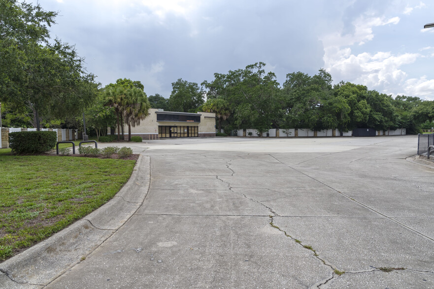 3290 N Narcoossee Rd, Saint Cloud, FL for sale - Primary Photo - Image 1 of 6