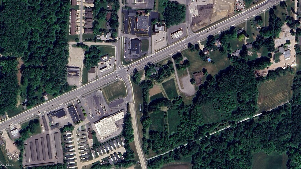 34941 Center Ridge Rd, North Ridgeville, OH for lease - Building Photo - Image 2 of 3