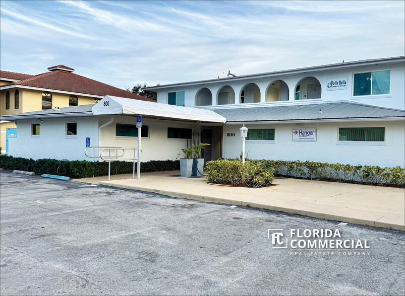 800 SE Ocean Blvd, Stuart, FL for lease - Building Photo - Image 1 of 6