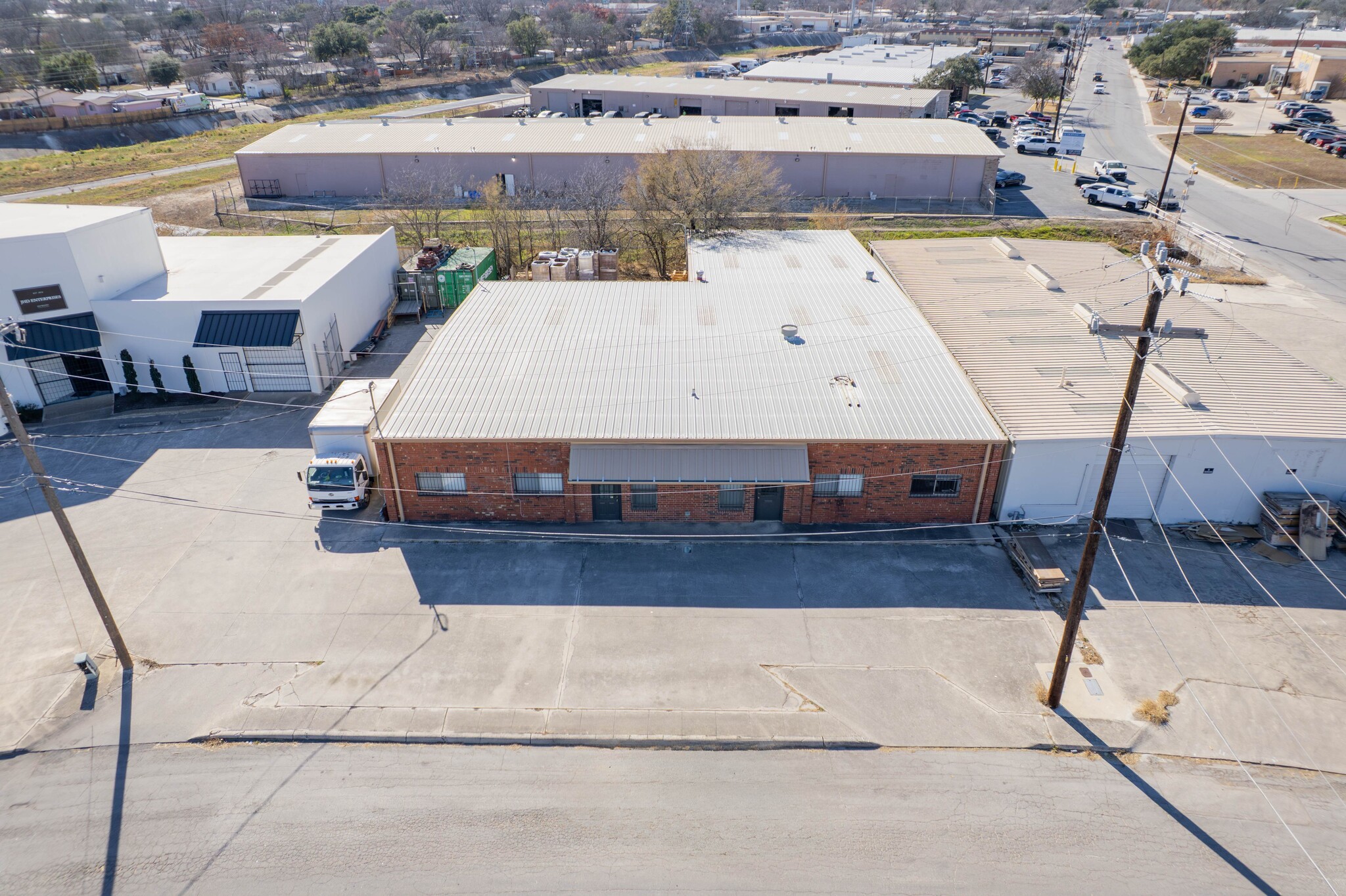 146 Interloop Rd, San Antonio, TX for lease Primary Photo- Image 1 of 24