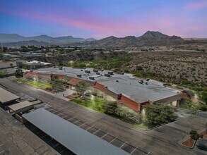 4445 N Mesa St, El Paso, TX for lease Building Photo- Image 2 of 12