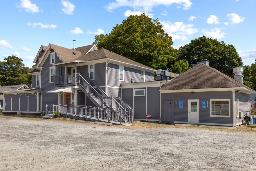 78 Main St, Centerbrook, CT for lease - Building Photo - Image 2 of 16