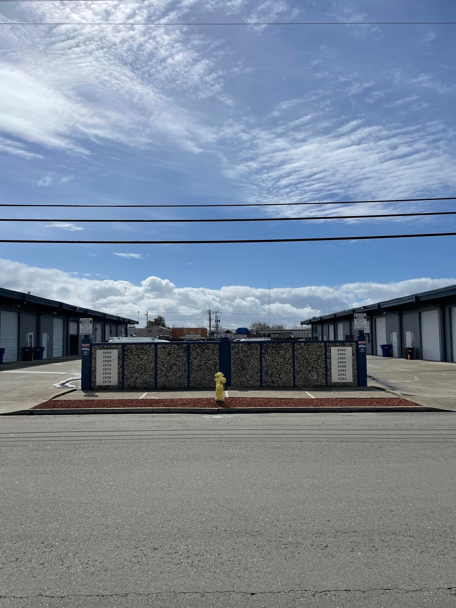 2080-2094 American Ave, Hayward, CA à louer Photo du bâtiment- Image 1 de 3