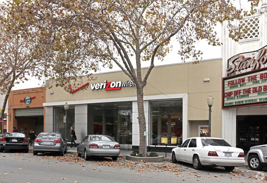 219 University Ave, Palo Alto, CA à louer - Photo du bâtiment - Image 2 de 3