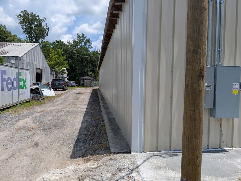 810 Talmadge Ave, Garden City, GA for sale - Building Photo - Image 3 of 8