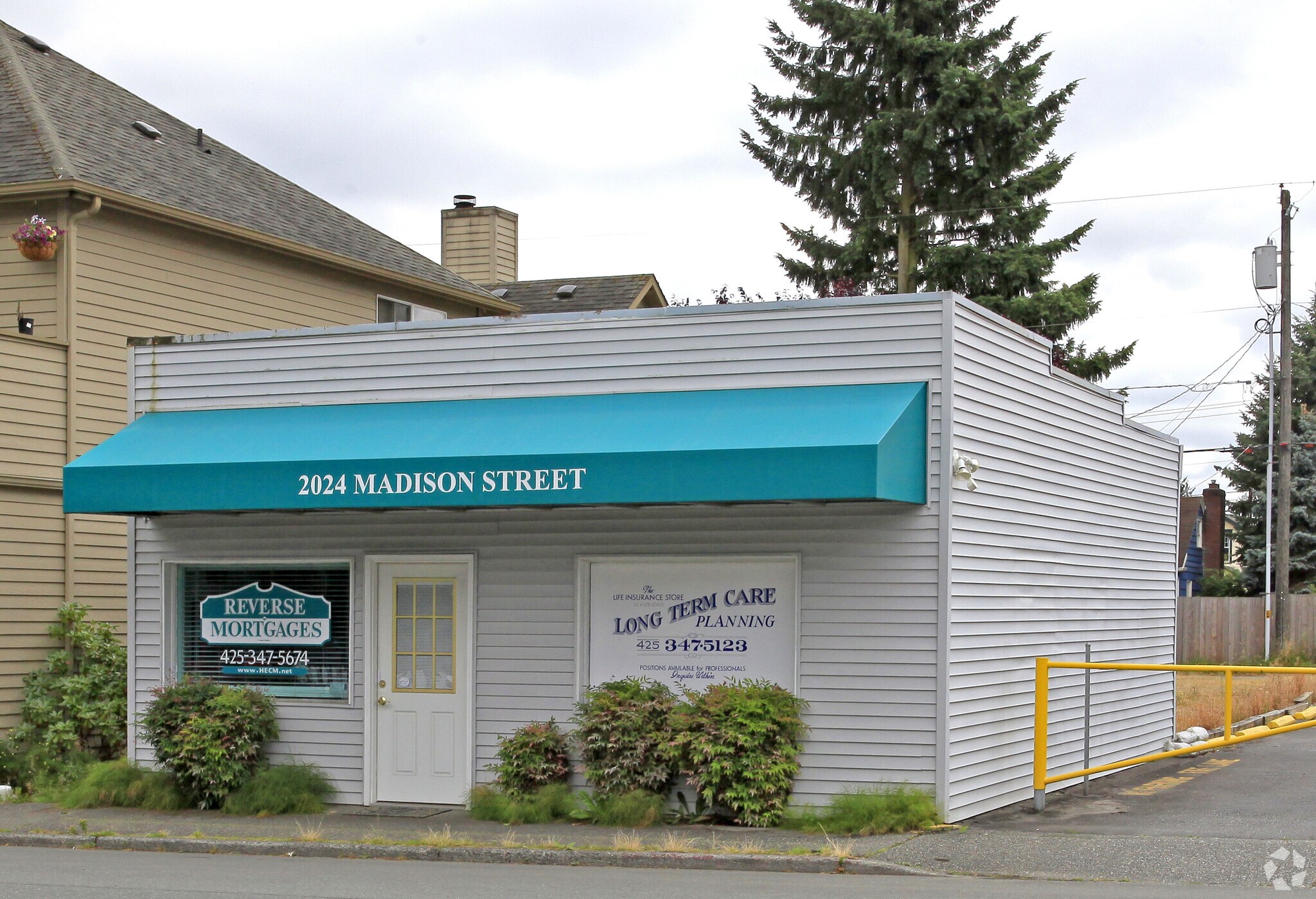 2024 Madison St, Everett, WA à vendre Photo principale- Image 1 de 3