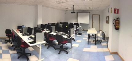 Retail in Guadalajara, Guadalajara for lease Interior Photo- Image 2 of 6