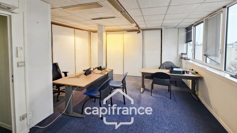 Office in Chalon-sur-Saône for lease - Interior Photo - Image 2 of 5