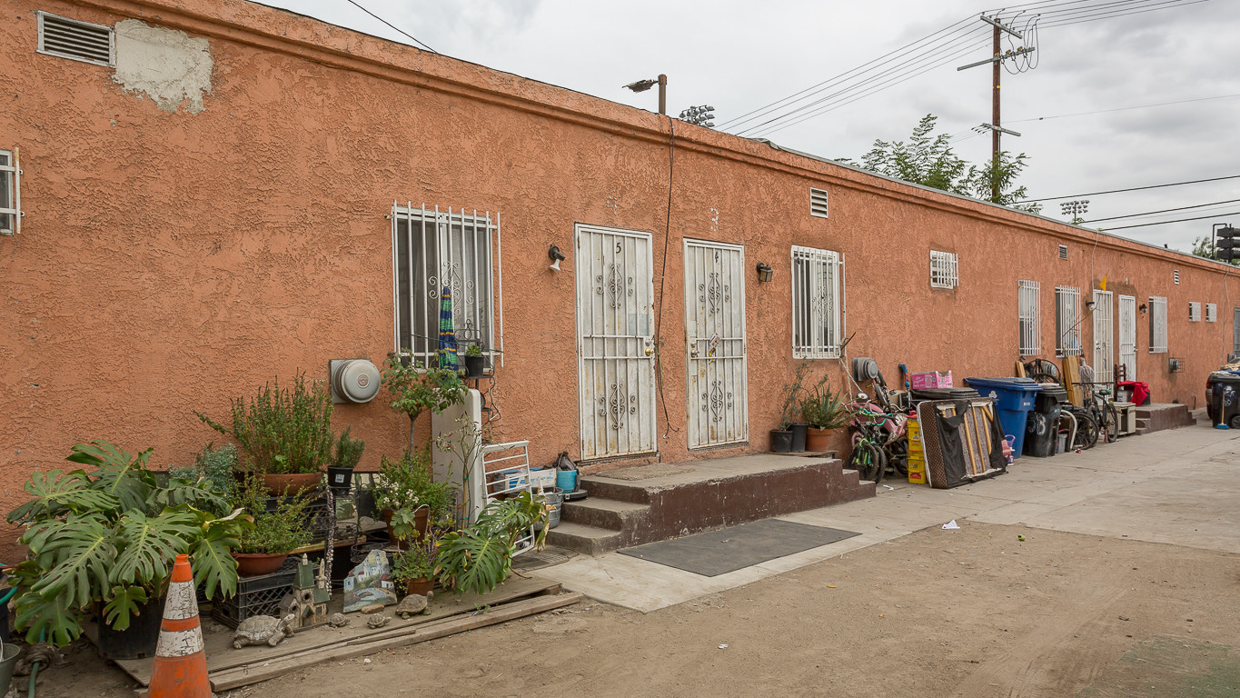 8758 Avalon Blvd, Los Angeles, CA à vendre Photo du bâtiment- Image 1 de 1