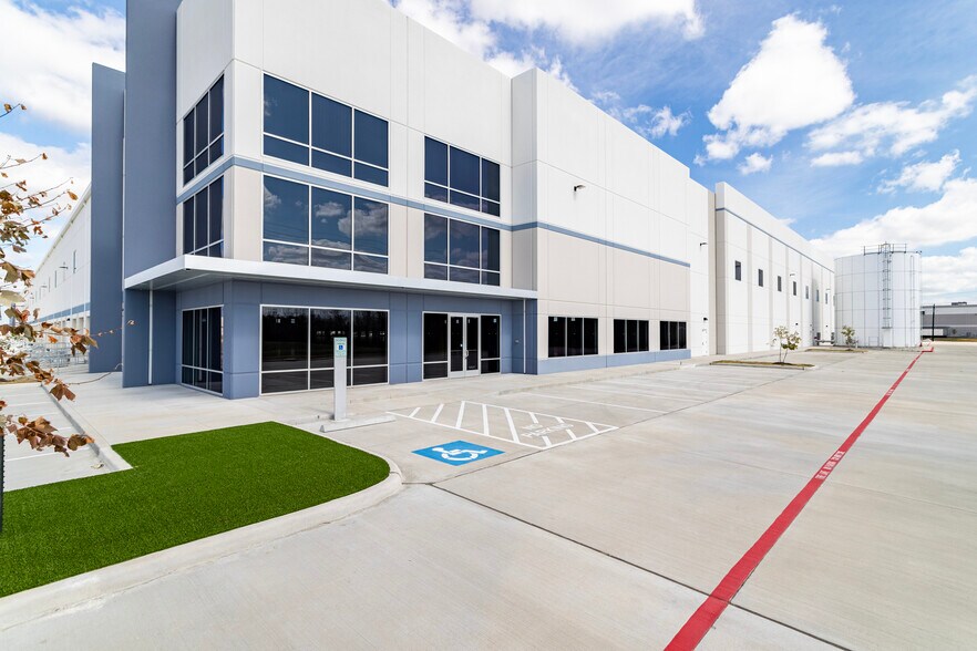 3005 Highway 225, Pasadena, TX à louer - Photo du bâtiment - Image 3 de 13