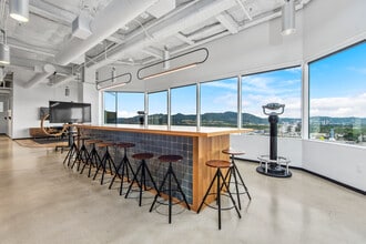 333 N Glenoaks Blvd, Burbank, CA à louer Photo intérieure- Image 2 de 5