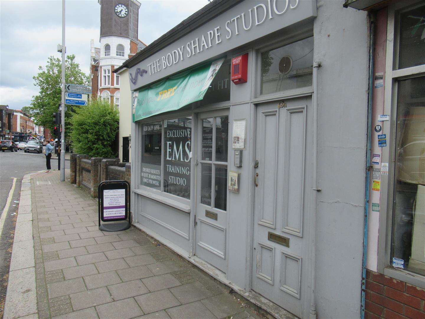 69 Brighton Rd, Surbiton à louer Photo du bâtiment- Image 1 de 3