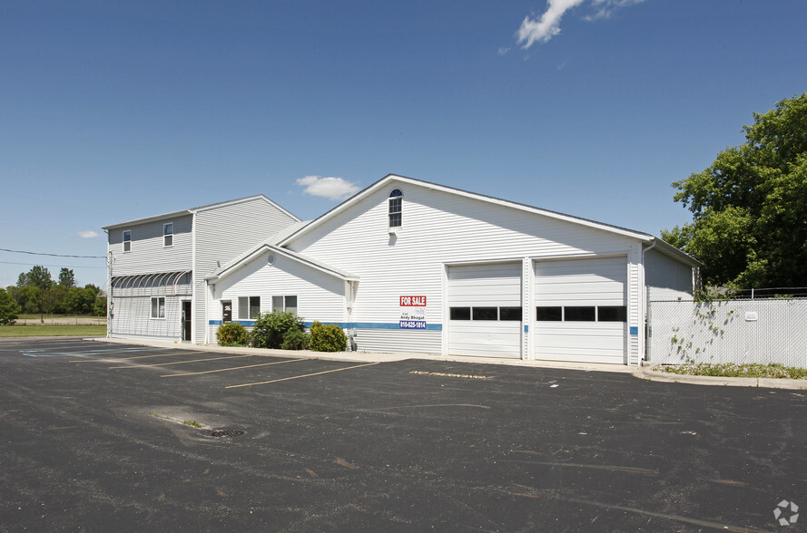 5290 N Genesee Rd, Flint, MI for sale - Primary Photo - Image 1 of 1