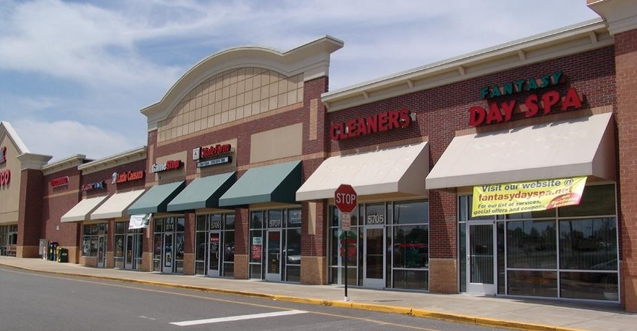 5649-5831 Plank Rd, Fredericksburg, VA à louer - Photo du bâtiment - Image 3 de 19