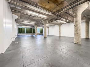 623 E 9th St, Los Angeles, CA for lease Interior Photo- Image 2 of 3