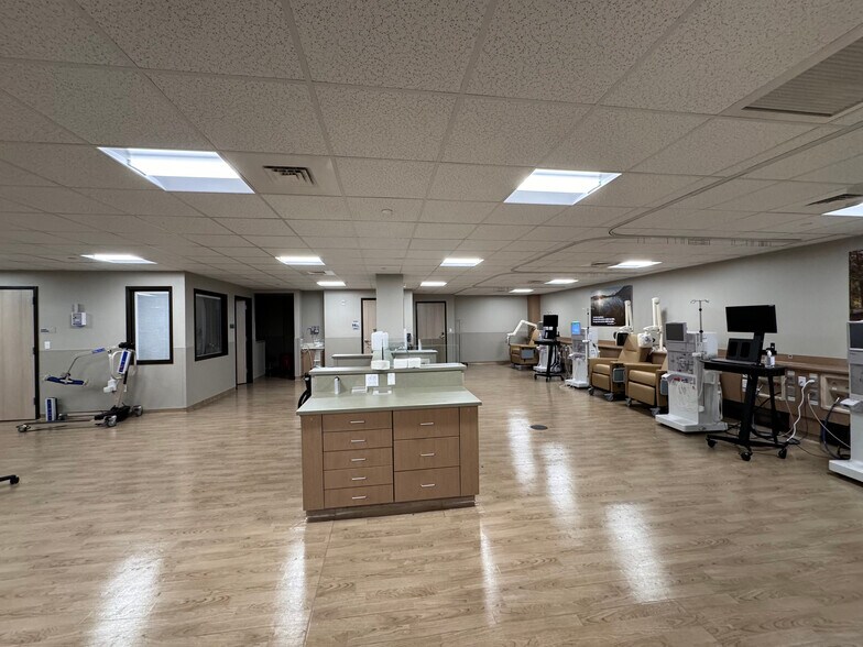 1414 W 4th St, Brooklyn, NY à vendre - Photo intérieure - Image 2 de 9