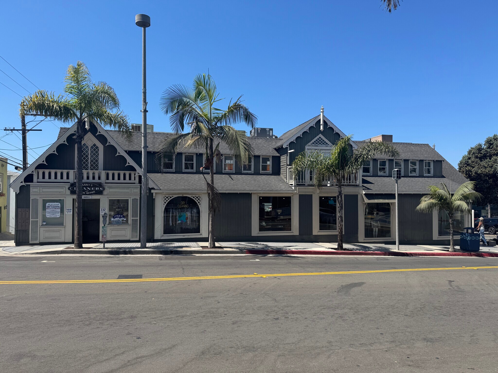 232 Manhattan Beach Blvd, Manhattan Beach, CA à louer Photo du bâtiment- Image 1 de 4