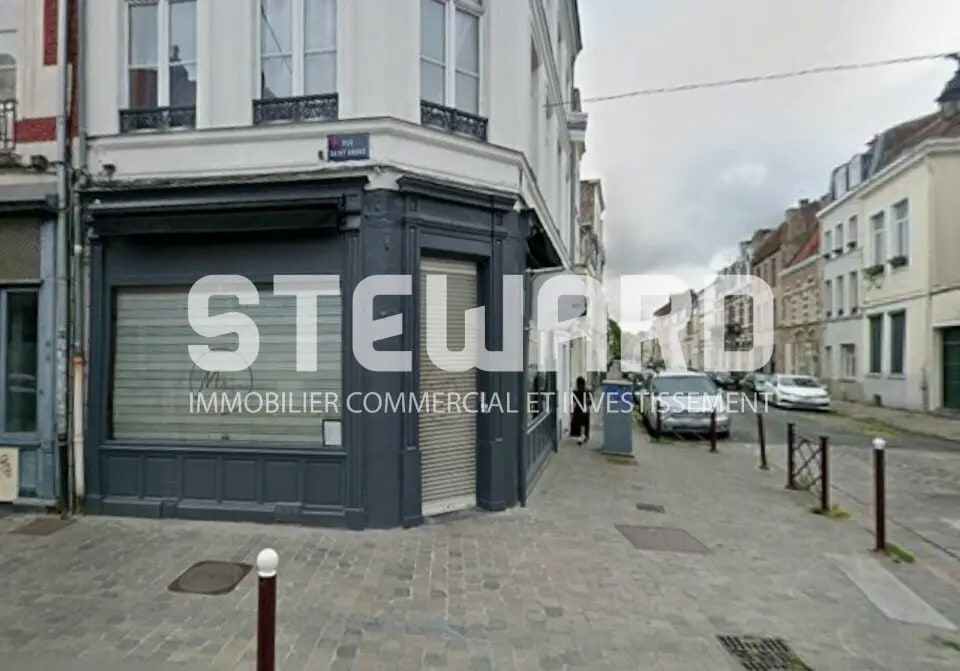 Retail in Lille for lease Building Photo- Image 1 of 2