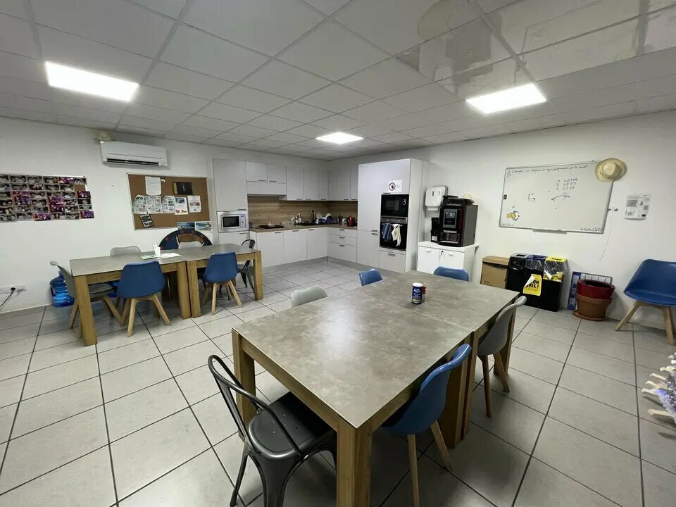 Office in Valence for sale Building Photo- Image 1 of 8