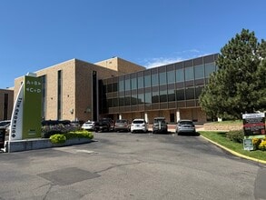 2490 W 26th Ave, Denver, CO à louer Photo du bâtiment- Image 1 de 1