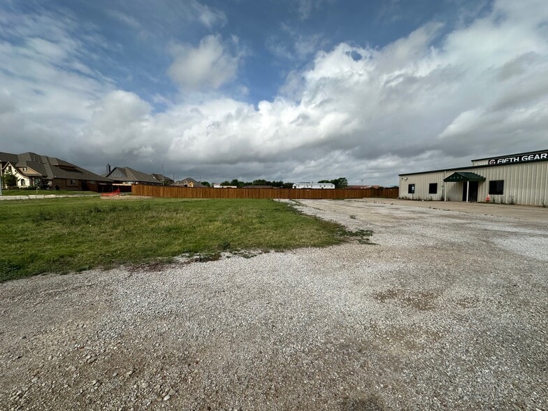 3553 Loddick Ln, Fort Worth, TX à louer - Photo du bâtiment - Image 2 de 7