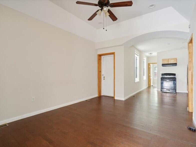 1912 Ingersoll St, Philadelphia, PA for sale - Building Photo - Image 2 of 24