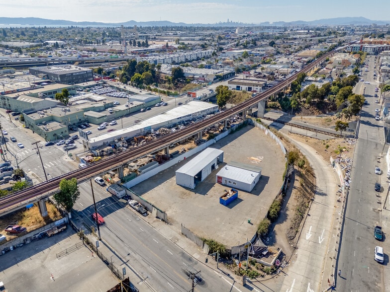 1019 High St, Oakland, CA for lease - Building Photo - Image 3 of 51